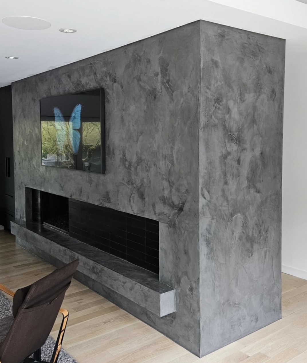 grassello lime plaster fireplace